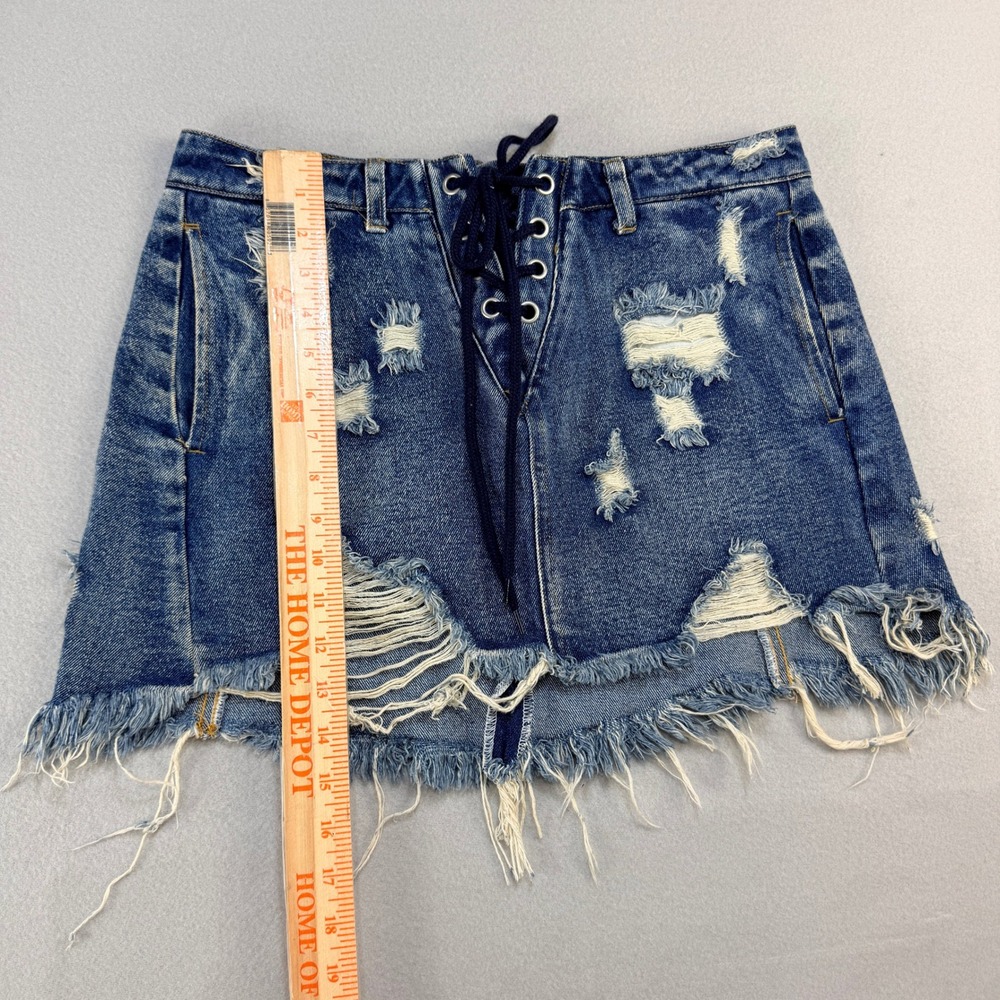 Signature 8 Distressed Denim Mini Skirt Medium Wash Lace Up Front Sz M GrungeY2K - Picture 4 of 5